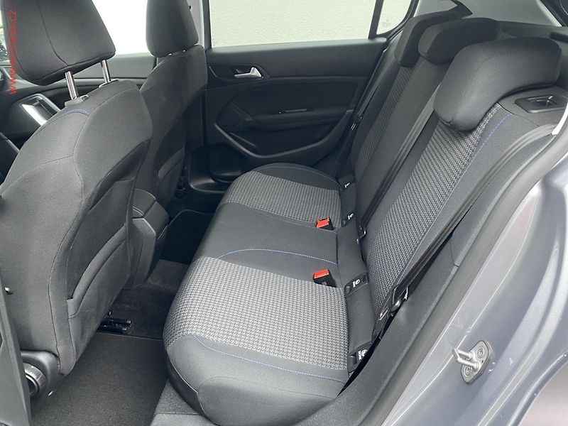 Peugeot 308 (2018) 1.2PT, Style, AT, navi - fotka 10 z 18