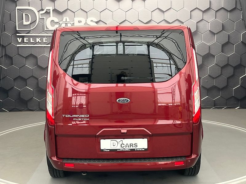 Ford Tourneo Custom 320 L2H1 Titanium 136 kW aut. - fotka 3 z 64