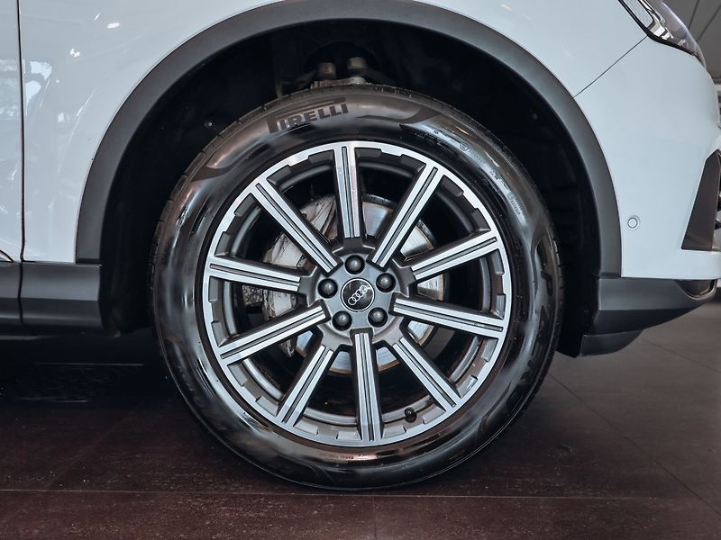 Audi Q7 3.0TDI Quattro 210kW - fotka 31 z 31