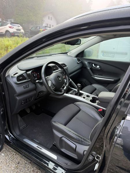 Renault Kadjar (2021) 1.3TCe Bose - fotka 11 z 21
