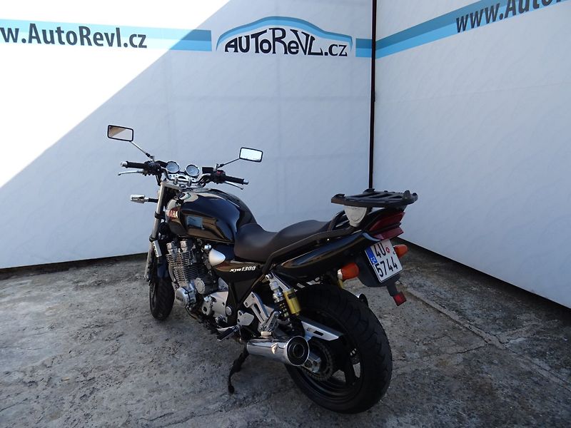 Yamaha (2000) 1300,72kW, - fotka 2 z 6