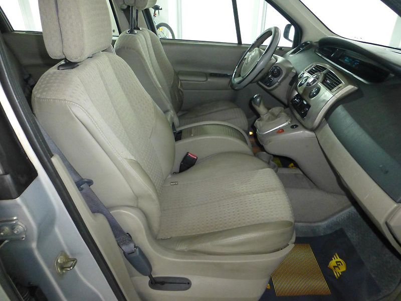 Renault Scénic (2003) 1,6 16V-83KW**DIGI**ALU**TAŽNÉ - fotka 20 z 27