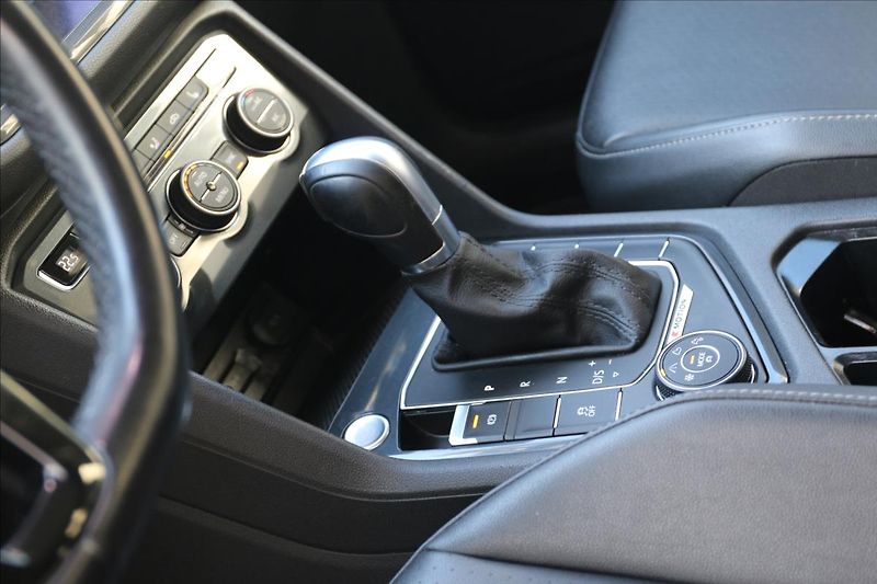 Volkswagen Tiguan Allspace 2,0 Tsi, 4motion, 7míst - fotka 23 z 44