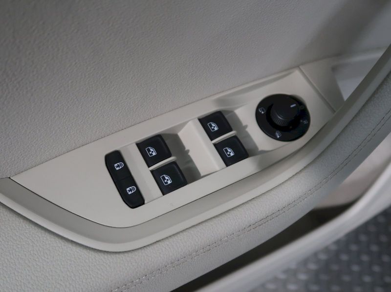 Škoda Superb (2022) STYLE 2.0TDI 147KW 4x4 DSG WEB - fotka 38 z 41
