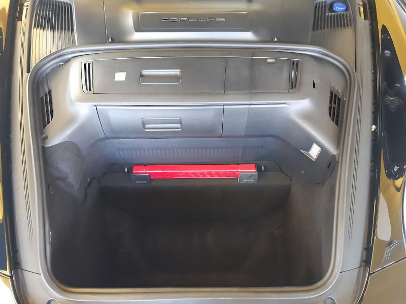 Porsche 911 CARRERA NAVI MANUAL  - fotka 18 z 21