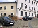 AutoMatky dlouhodobě trápí nedostatek bezpečnosti pro pěší v lokalitě Starého města, která je obytnou zónou. Řidiči například opakovaně překračují povolenou rychlost, jsou neohleduplní a parkují mimo vyznačená parkoviště.