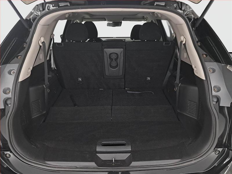 Nissan X-Trail (2015) 1.6 dCi, 4X4, 7 míst - fotka 14 z 22