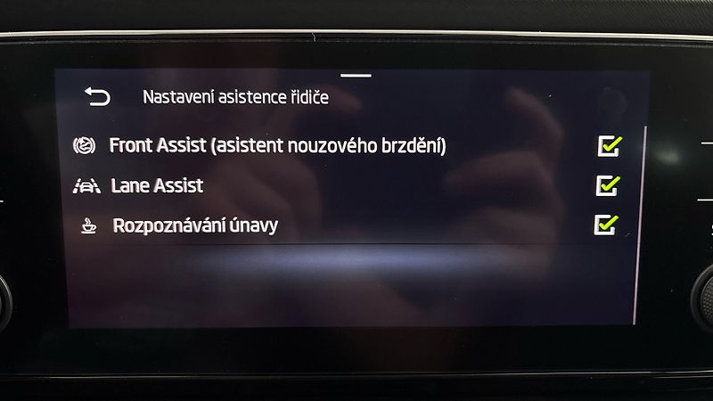Škoda Octavia 2.0 TDI Ambition Combi - fotka 23 z 24