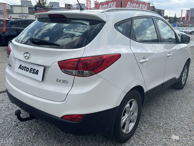 Hyundai ix35 (2012) 1.6GDi, ČR, AC, TZ - fotka 4 z 21