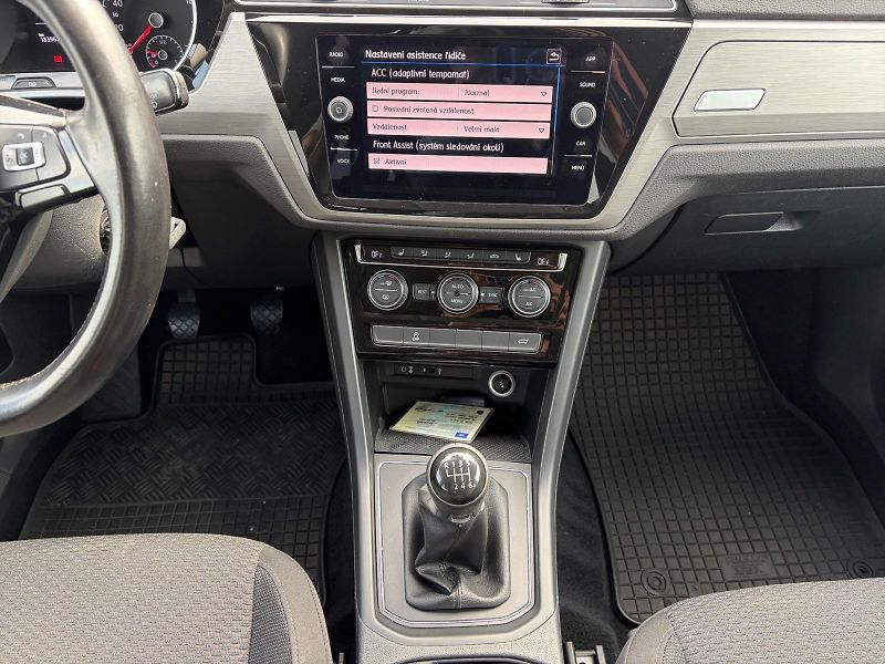 Volkswagen Touran (2018) COMFORTLINE 2.0TDI 110kW TAŽNÉ - fotka 10 z 11