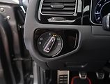 Volkswagen Golf (2019) 2.0 GTI Performance - náhled 22