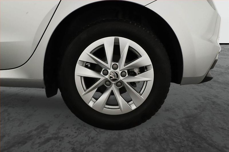 Škoda Fabia (2024) 1.0 TSI - fotka 12 z 21