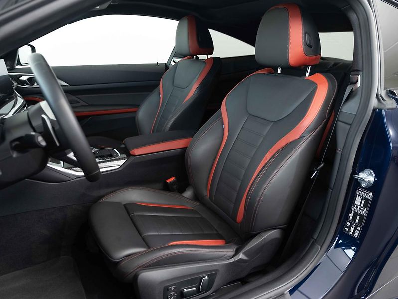 BMW Řada 4 M440i xDrive Coupe - fotka 18 z 23