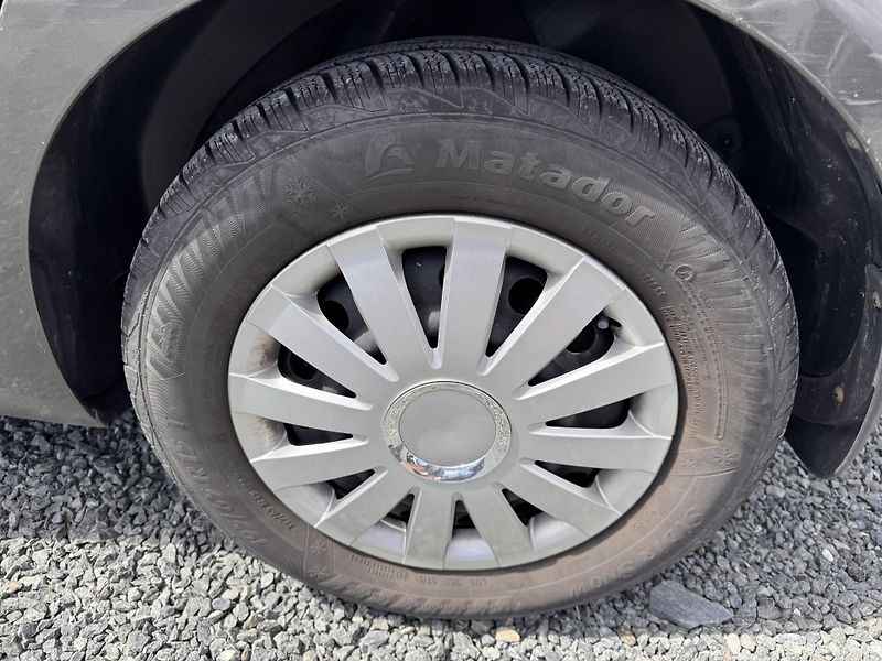 Kia Venga 1.4 CVVT, 96 tis km,2015, ČR - fotka 8 z 20