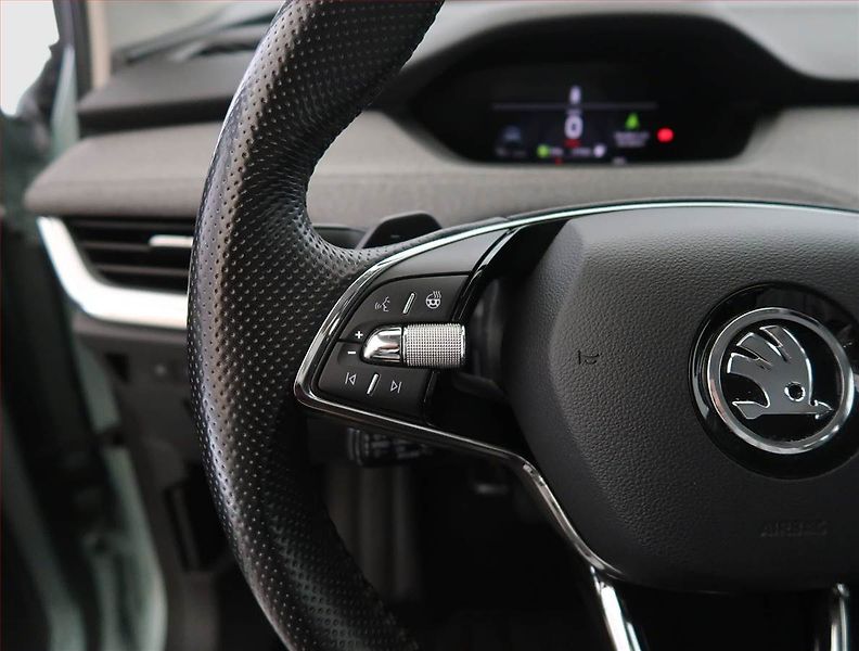 Škoda Enyaq (2023) iV 80x (82 kWh), SoH 90% - fotka 23 z 30