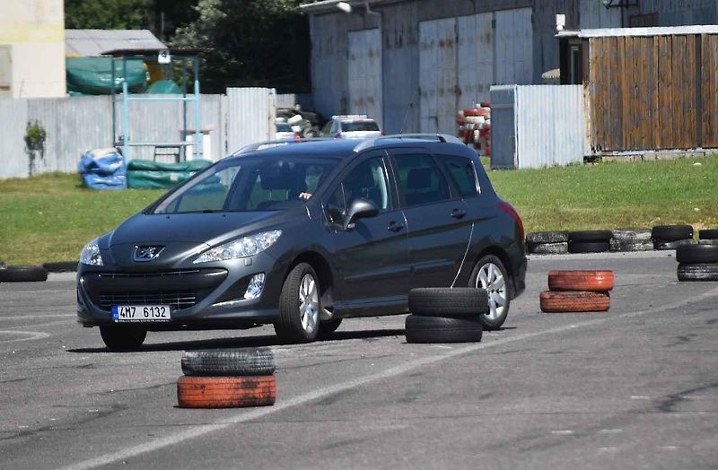 V letošních kurzech se vyškolí zhruba tisícovka mladých řidičů