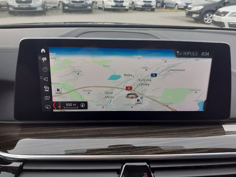 BMW Řada 5 (2019) 530d x Drive Luxury Line - fotka 13 z 48