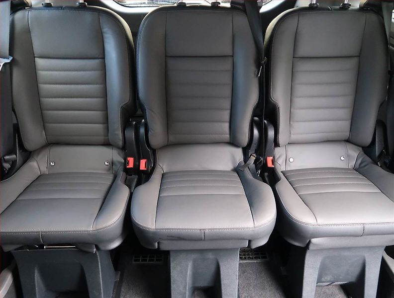 Ford Tourneo Custom (2019) Titanium 2.0 EcoBlue, ČR, 1Maj - fotka 10 z 24