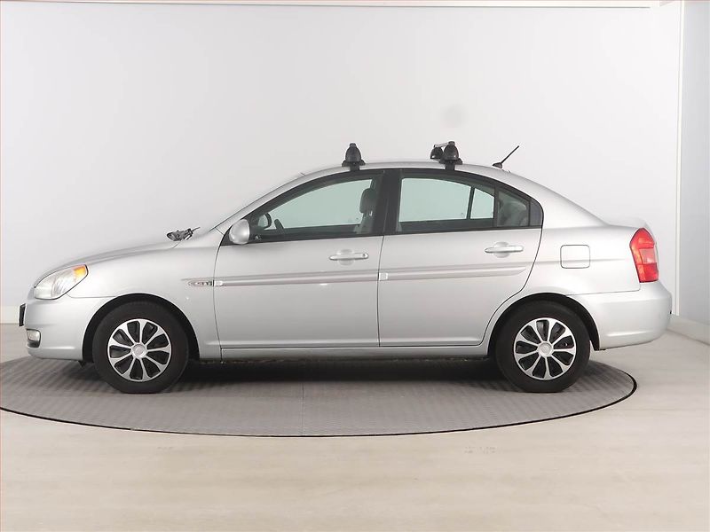 Hyundai Accent (2009) 1.5 CRDi, po STK, rezervace - fotka 3 z 14