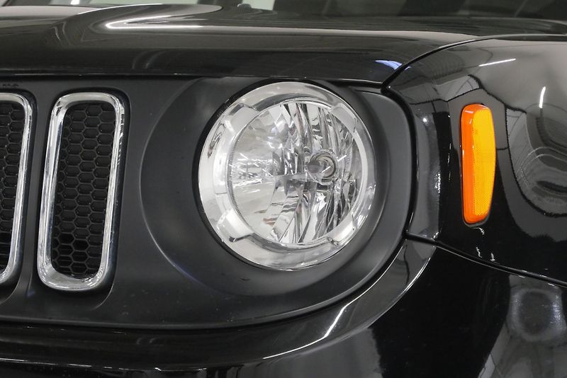 Jeep Renegade - fotka 11 z 27