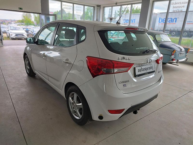 Hyundai ix20 (2012) 1,6i,91KW,AUTOMAT,ALU,TAŽ,LPG - fotka 6 z 22