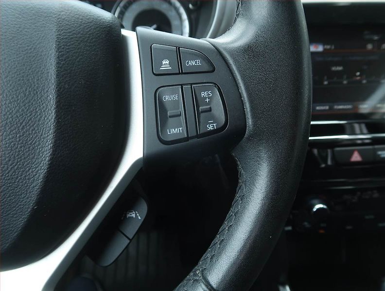 Suzuki Vitara (2019) 1.4 BoosterJet, 4X4, Automat - fotka 17 z 22