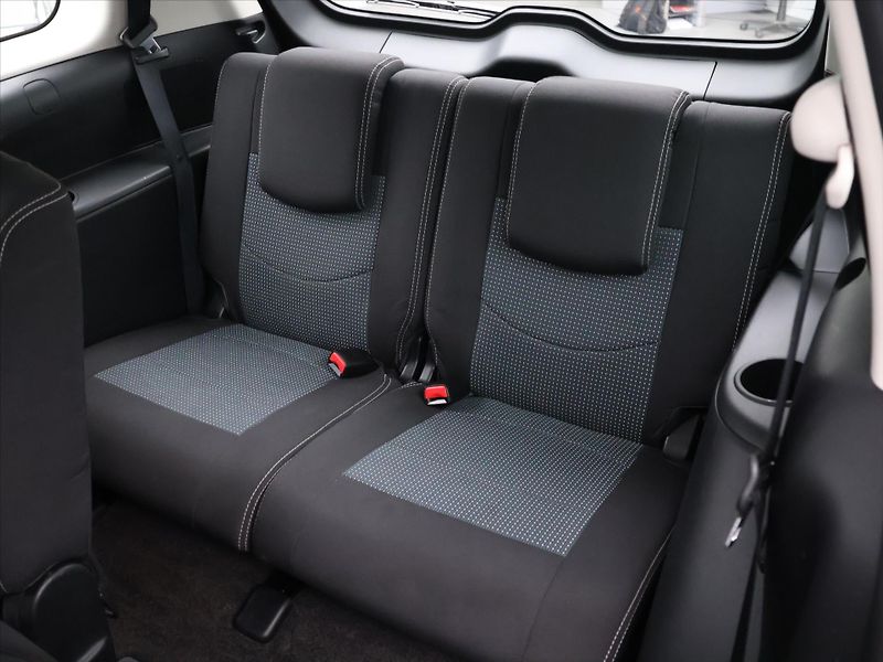 Mazda 5 1,8 i 85kW 7-Míst Serv.K. CZ 1 - fotka 15 z 30