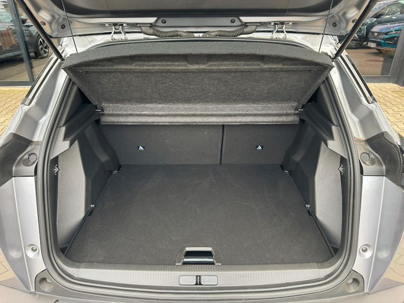 Peugeot 2008 GT 1.2 PureTech 96 kW - fotka 6 z 20