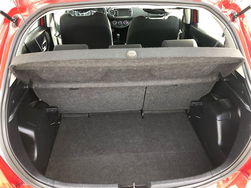 Toyota Yaris 1.33  VVT-i, Automat - fotka 13 z 28