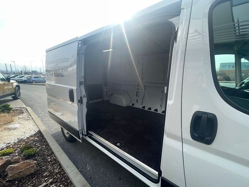 Toyota Proace Max 2.2D 120k L2H1 MT Active Multi - fotka 23 z 26