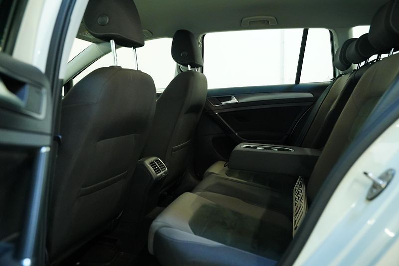 Volkswagen Golf - fotka 28 z 29