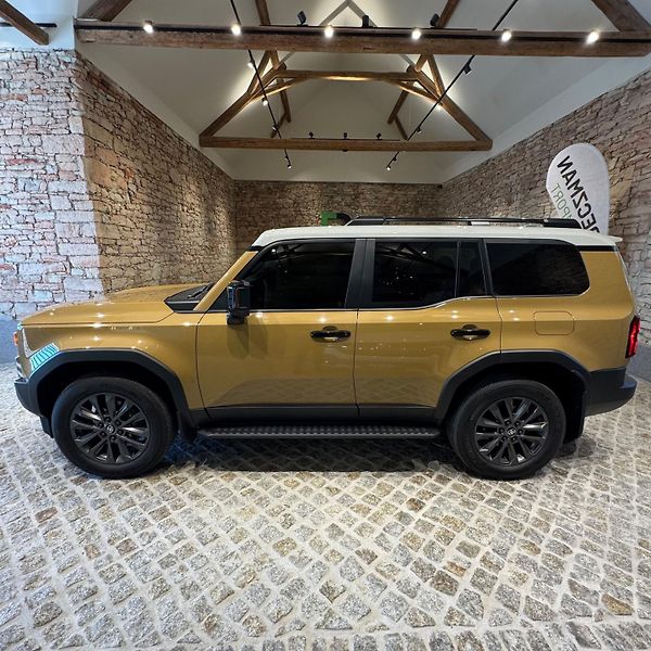 Toyota Land Cruiser (2025) 2.4 Turbo Hybrid i-FORCE MAX  - fotka 2 z 33