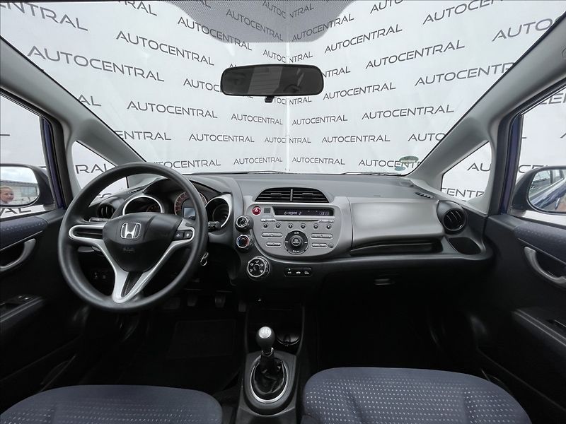 Honda Jazz 1,2 i,V-TEC,STK 6/28 - fotka 15 z 20