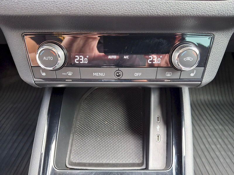 Škoda Scala (2020) Style DSG 1,5TSi 110kW - fotka 25 z 32