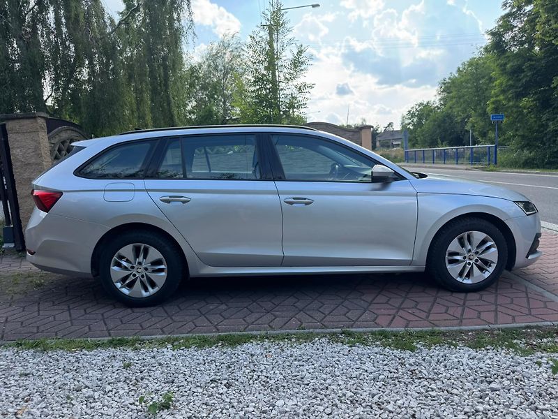 Škoda Octavia (2021) 2.0TDi 1.MAJ. ČR DPH SERVISKA - fotka 25 z 26