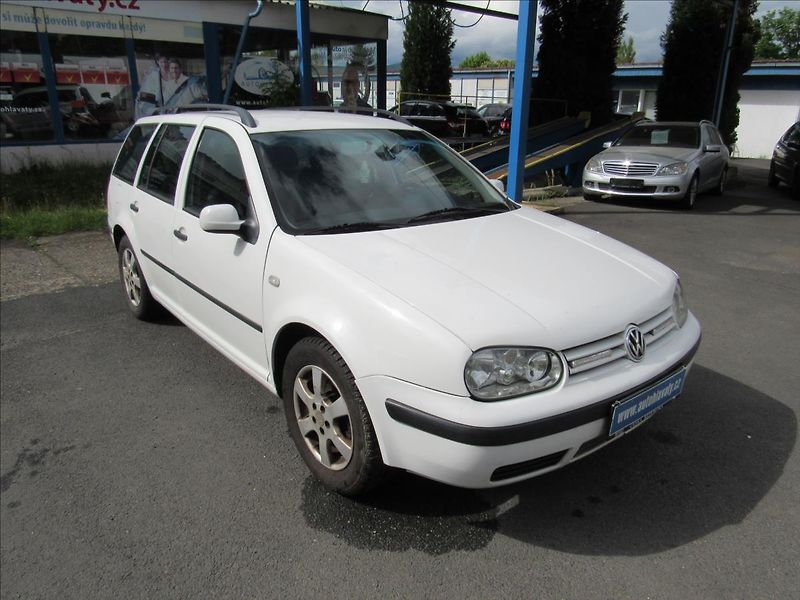 Volkswagen Golf 1,9 SDI 50kW Combi - fotka 3 z 23