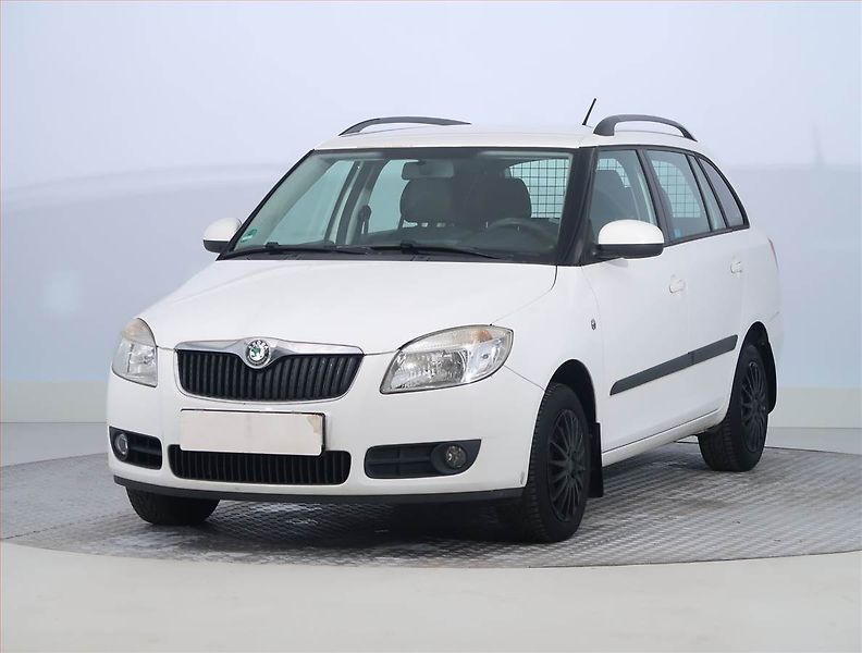 Škoda Fabia (2008) Ambition 1.2 12V, Serv.kniha - fotka 2 z 14