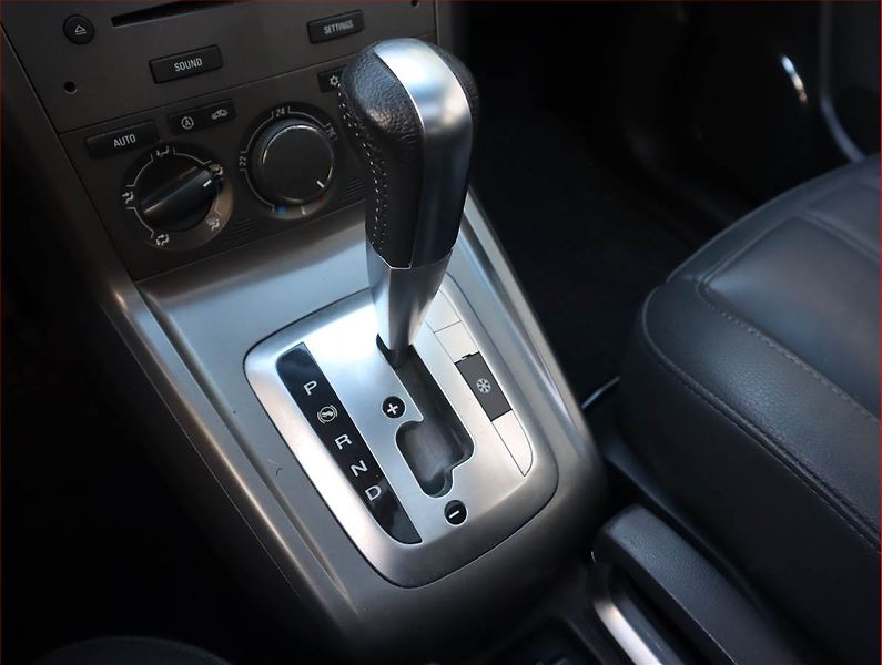 Opel Antara (2007) 3.2 V6, 4X4, Automat - fotka 13 z 16