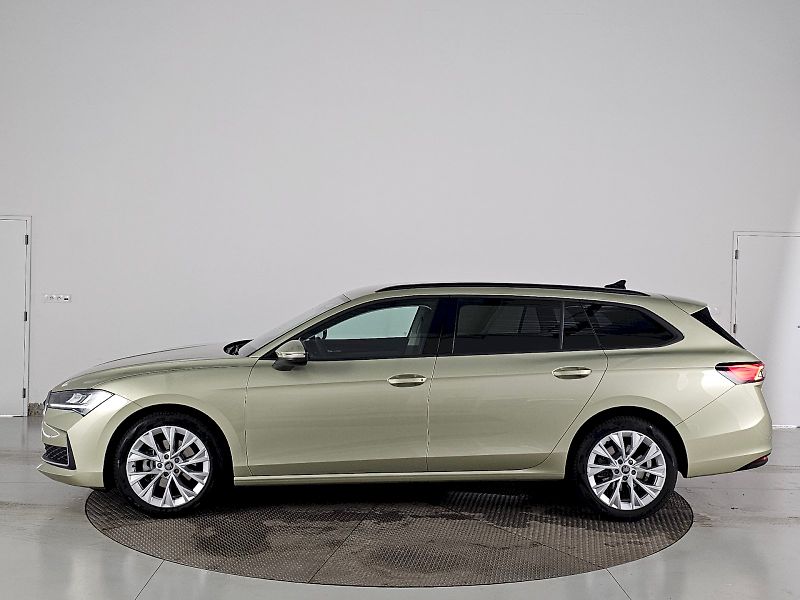 Škoda Superb (2025) COMBI 1.5TSi SELECTION CITY TA - fotka 3 z 34