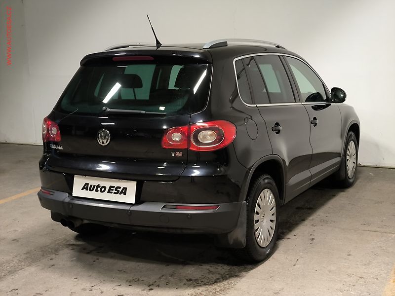 Volkswagen Tiguan (2009) 1.4 TSi 4x4, AT - fotka 6 z 17