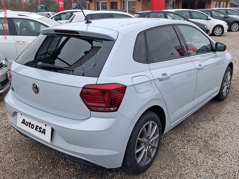 Volkswagen Polo (2018) 1.0 TSi, ČR, Beats, +ALU - fotka 4 z 21