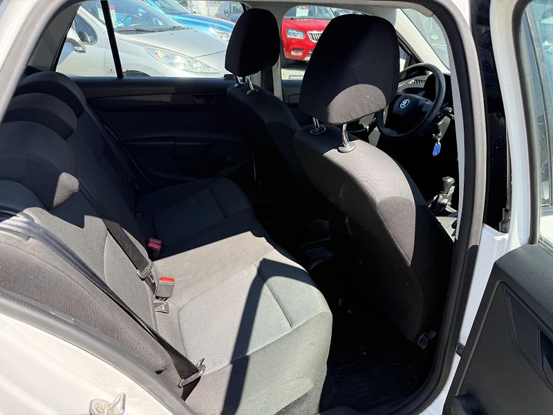 Škoda Fabia 1.0 TSI KOMBI - fotka 11 z 13