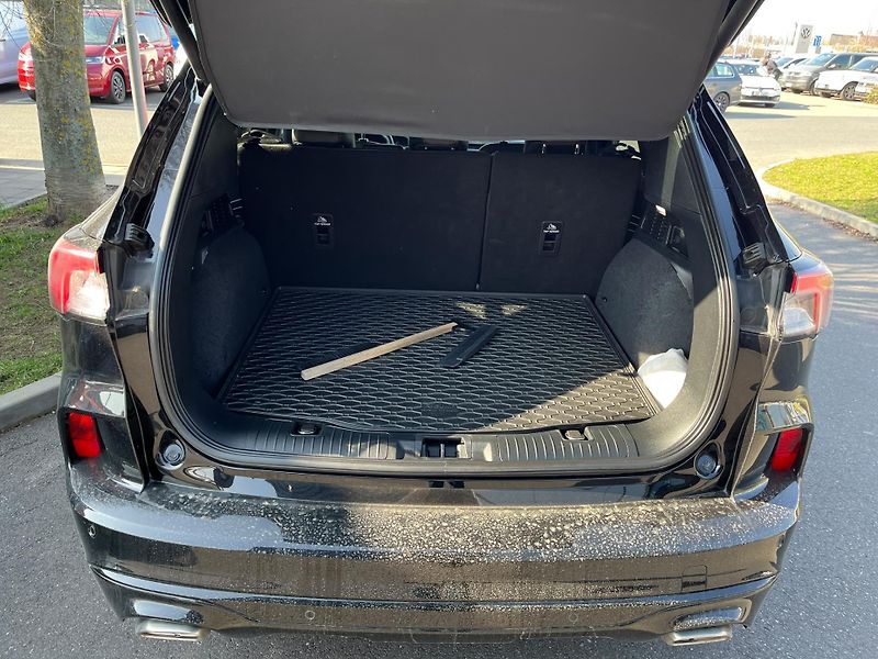 Ford Kuga 2.5 - fotka 9 z 10