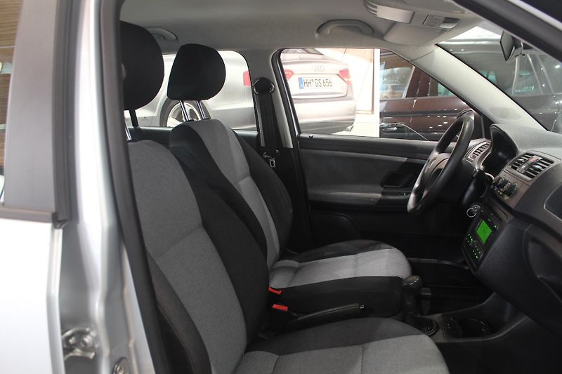 Škoda Fabia (2008) 1.2 44kW Klimatizace - fotka 21 z 29