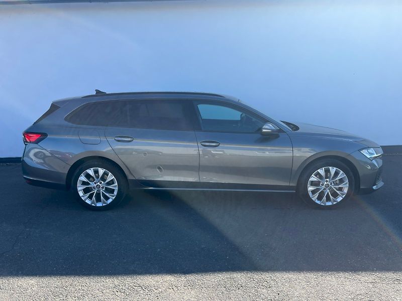 Škoda Superb (2025) COMBI SELEC TD 110/2.0 A7F - fotka 6 z 34