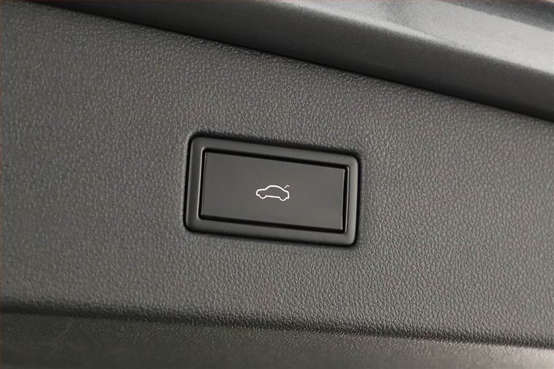 Volkswagen Tiguan Allspace (2020) R-Line 2.0 BiTDI - fotka 16 z 19