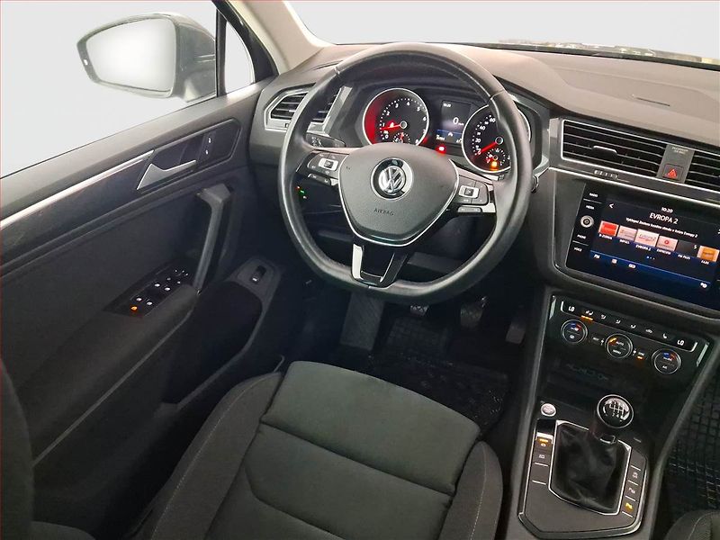 Volkswagen Tiguan (2020) 1.5 TSI - fotka 7 z 20