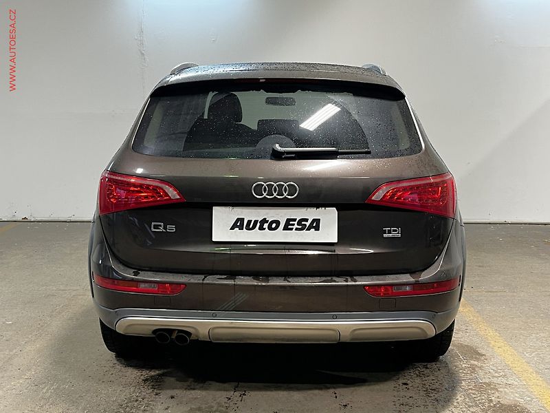 Audi Q5 (2012) 2.0 TDi Quattro, AT, bixen - fotka 5 z 16