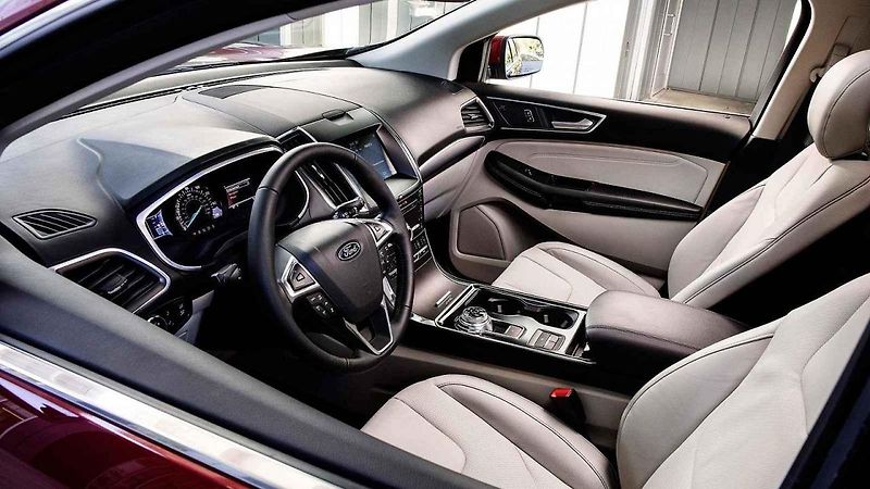 Ford Edge ST.