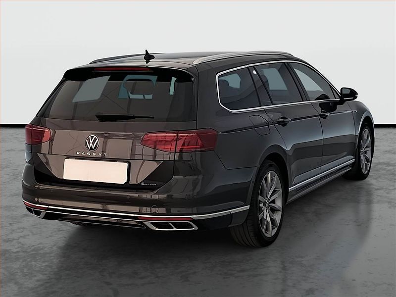 Volkswagen Passat (2021) R-Line 2.0 TDI - fotka 5 z 17